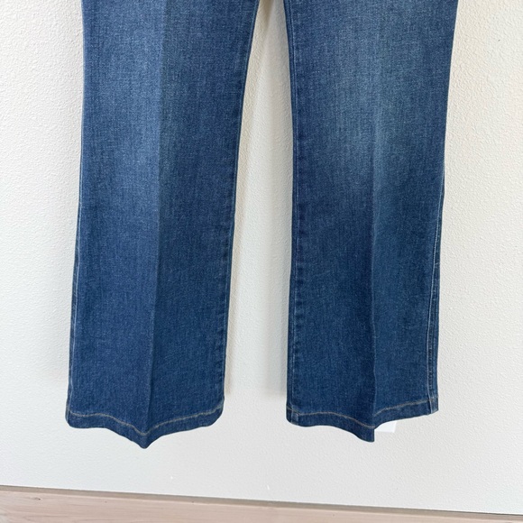 New SPANX EveryWear Flare Jean Authentic Blue NWT Business Casual Women’s Medium - Picture 4 of 14